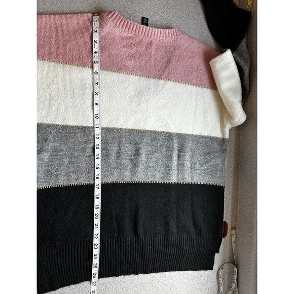 Halston Women Colorblock Stripe V-Neck Pullover Sweater Size Medium Gold Shimmer - Picture 7 of 7